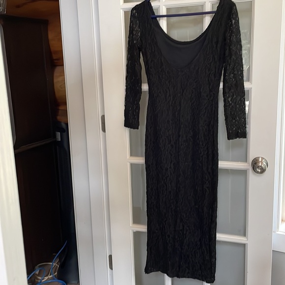 Black Lace Maxi , size 5 - Picture 3 of 10
